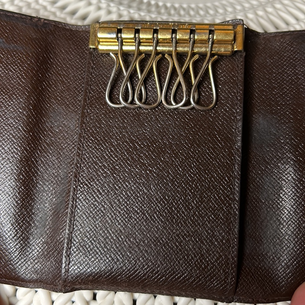 Louis Vuitton Damier Ebene Key Wallet - Picture 5 of 11